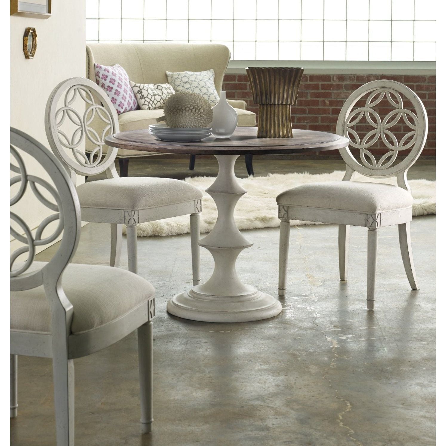 Brynlee 42 inch Table - Thumbnail 3