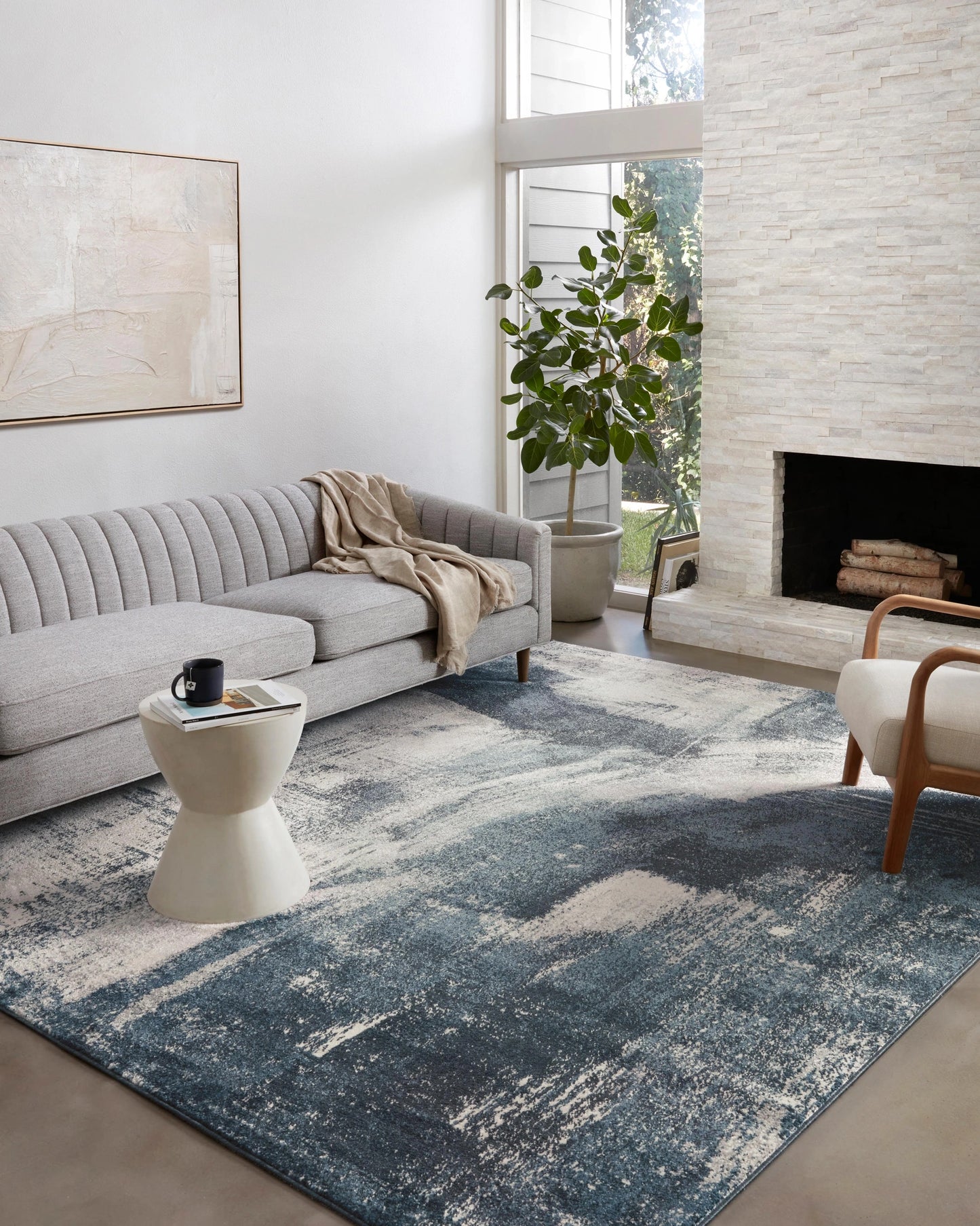 Loloi Spirit Indigo / Ivory 5'-3" x 7'-6" Area Rug