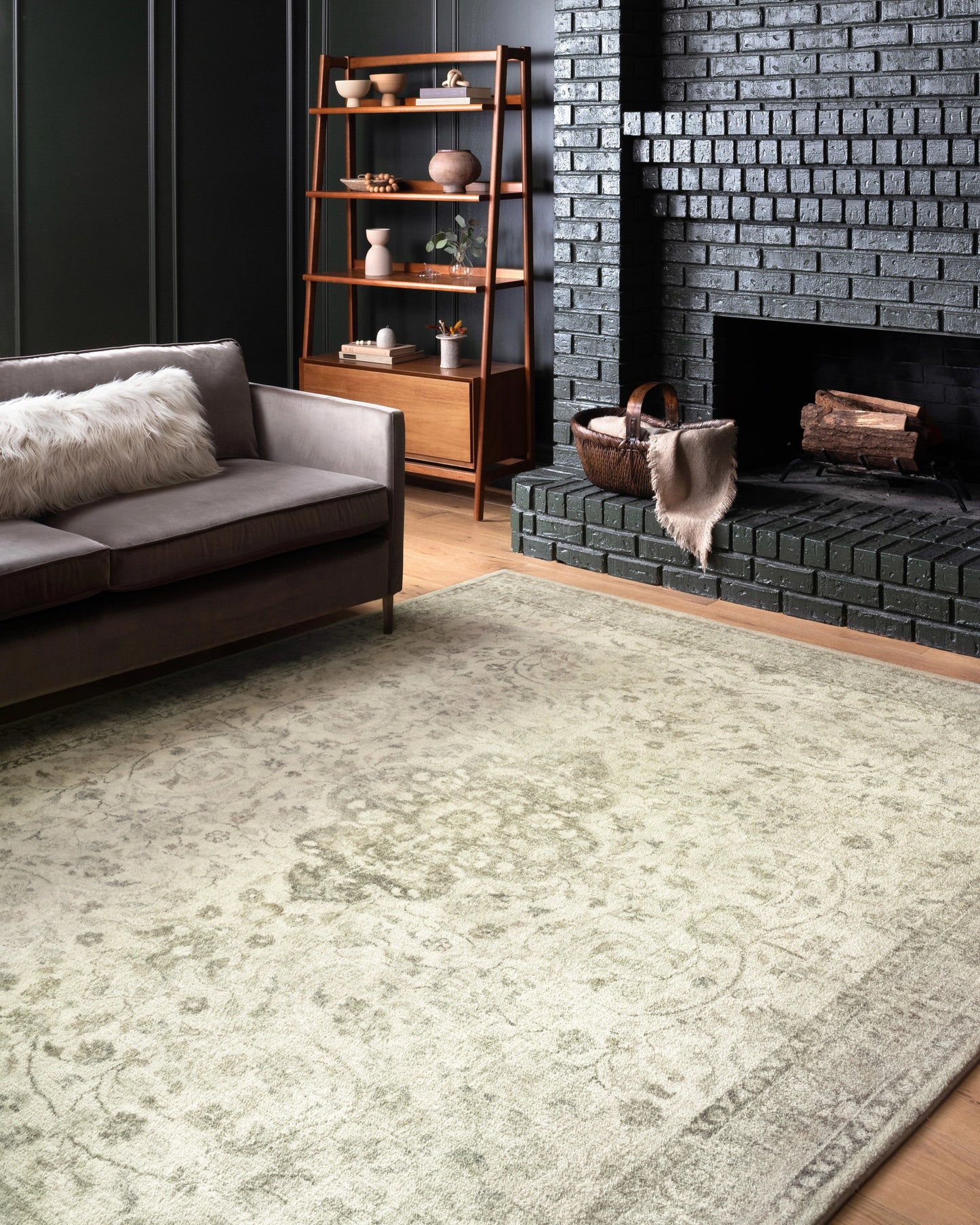 Loloi Rosette Ivory / Silver 2'-6" x 9'-9" Runner Rug