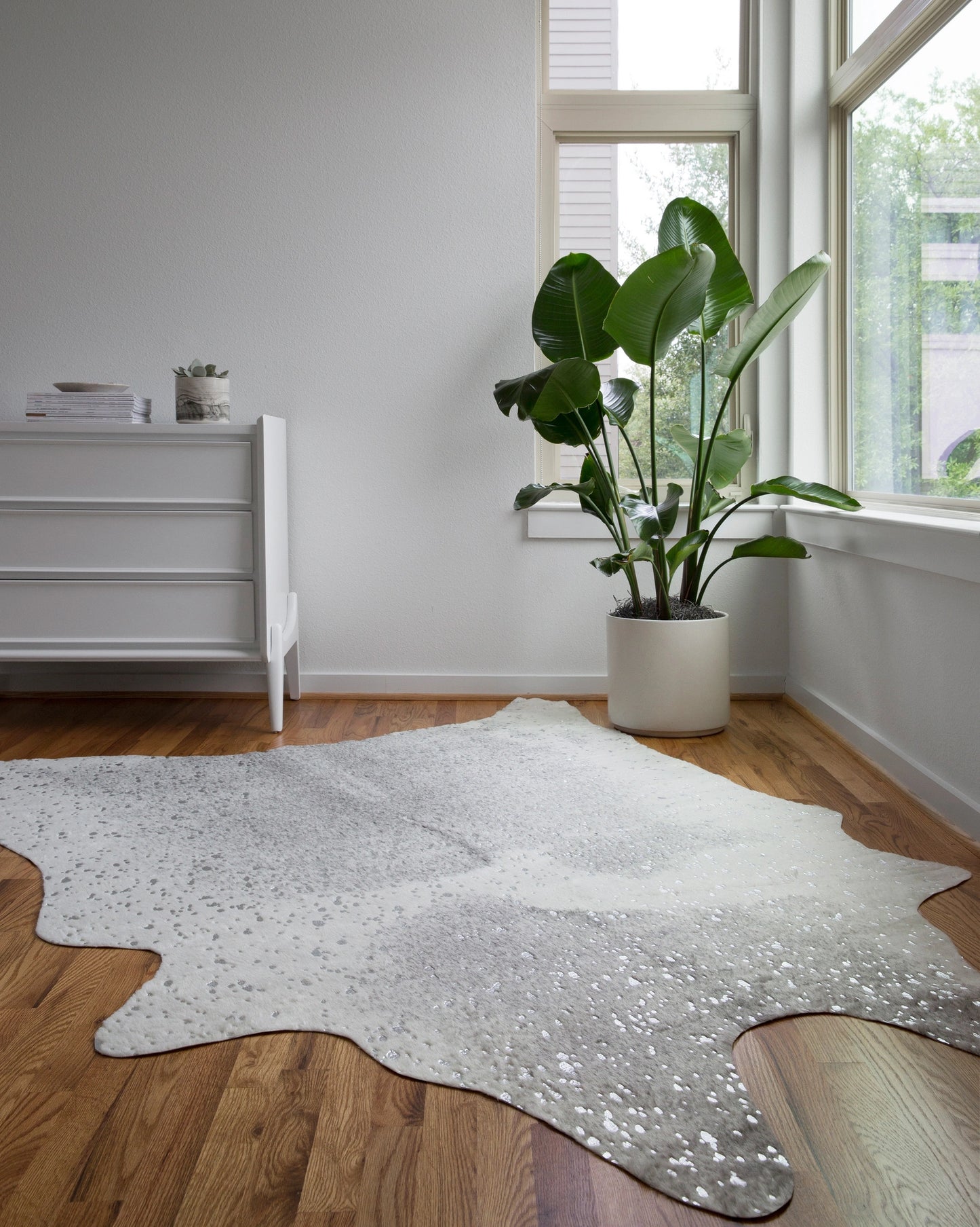 Loloi Bryce Grey / Silver 6'-2" x 8' Area Rug