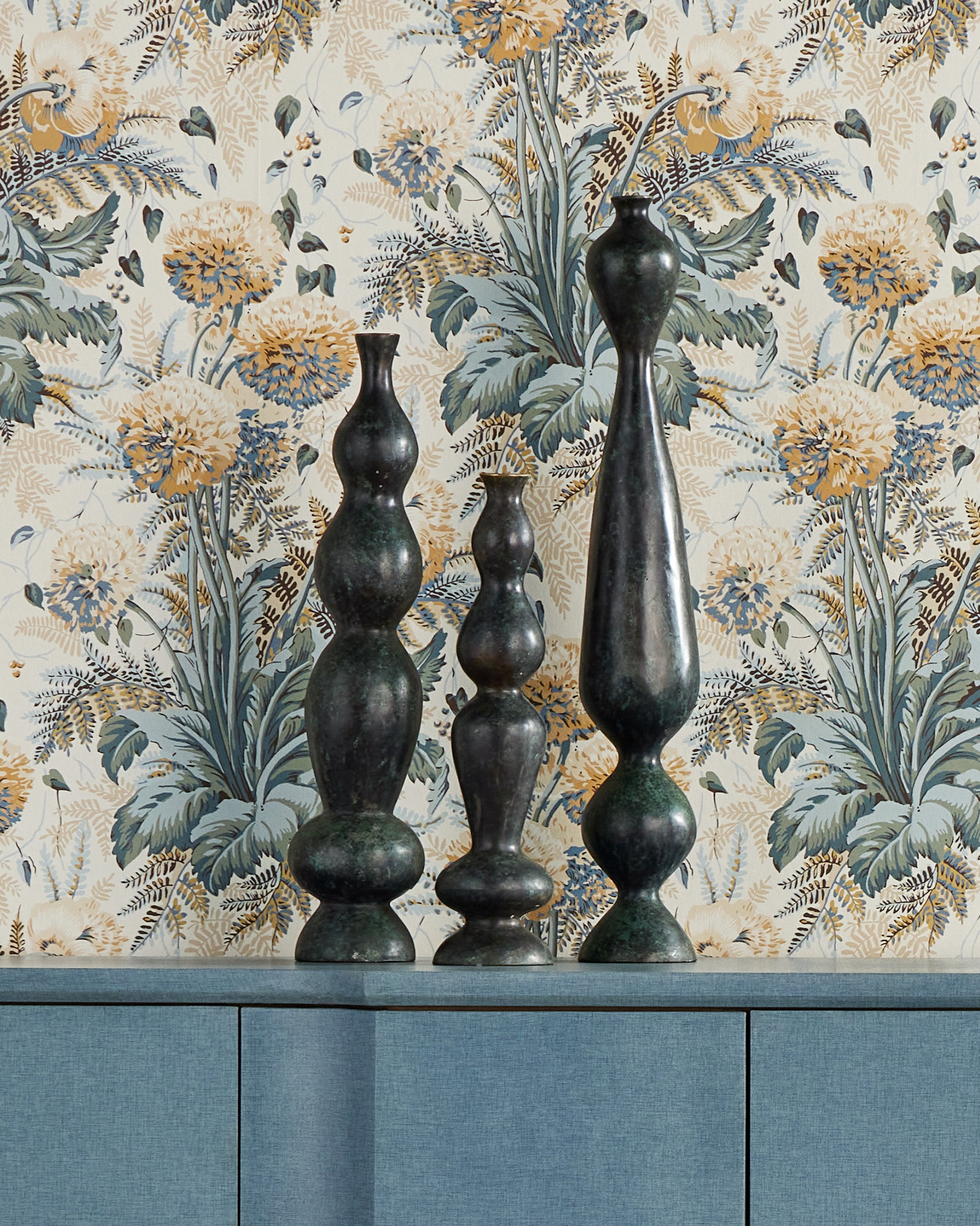 Luganzo Small Bronze Vase - Thumbnail 2