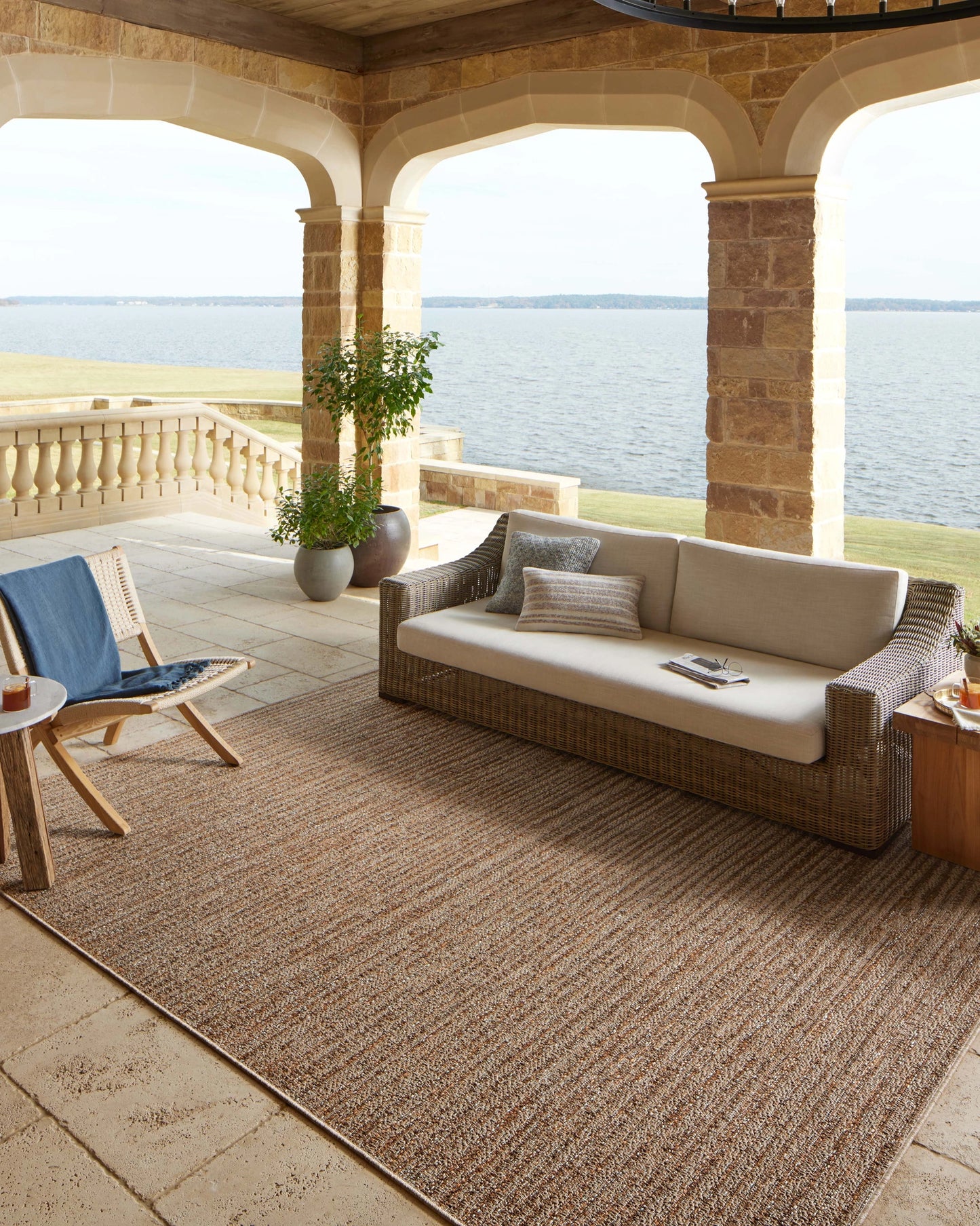Loloi Merrick Oatmeal / Multi 18" x 18" Sample Rug