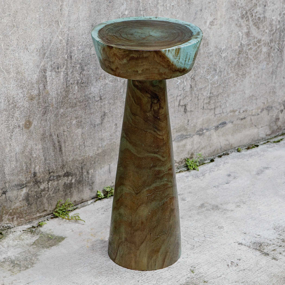 Mano Drink Table