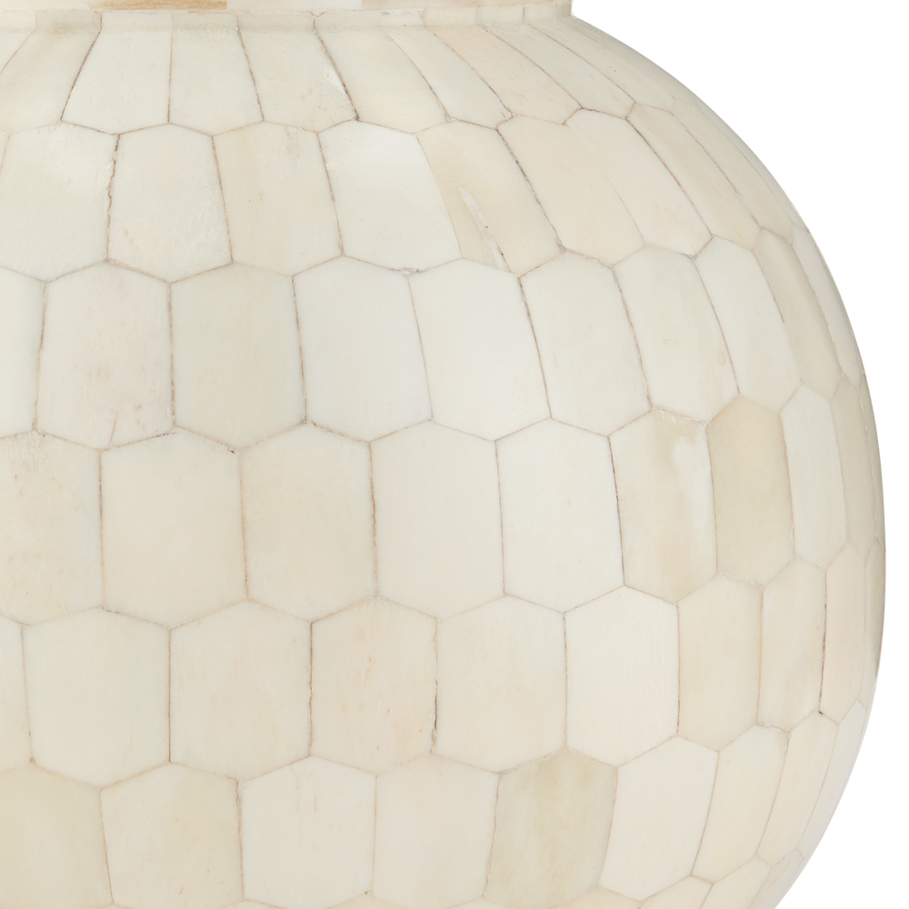 
                      
                        Osa Drinks Table
                      
                    