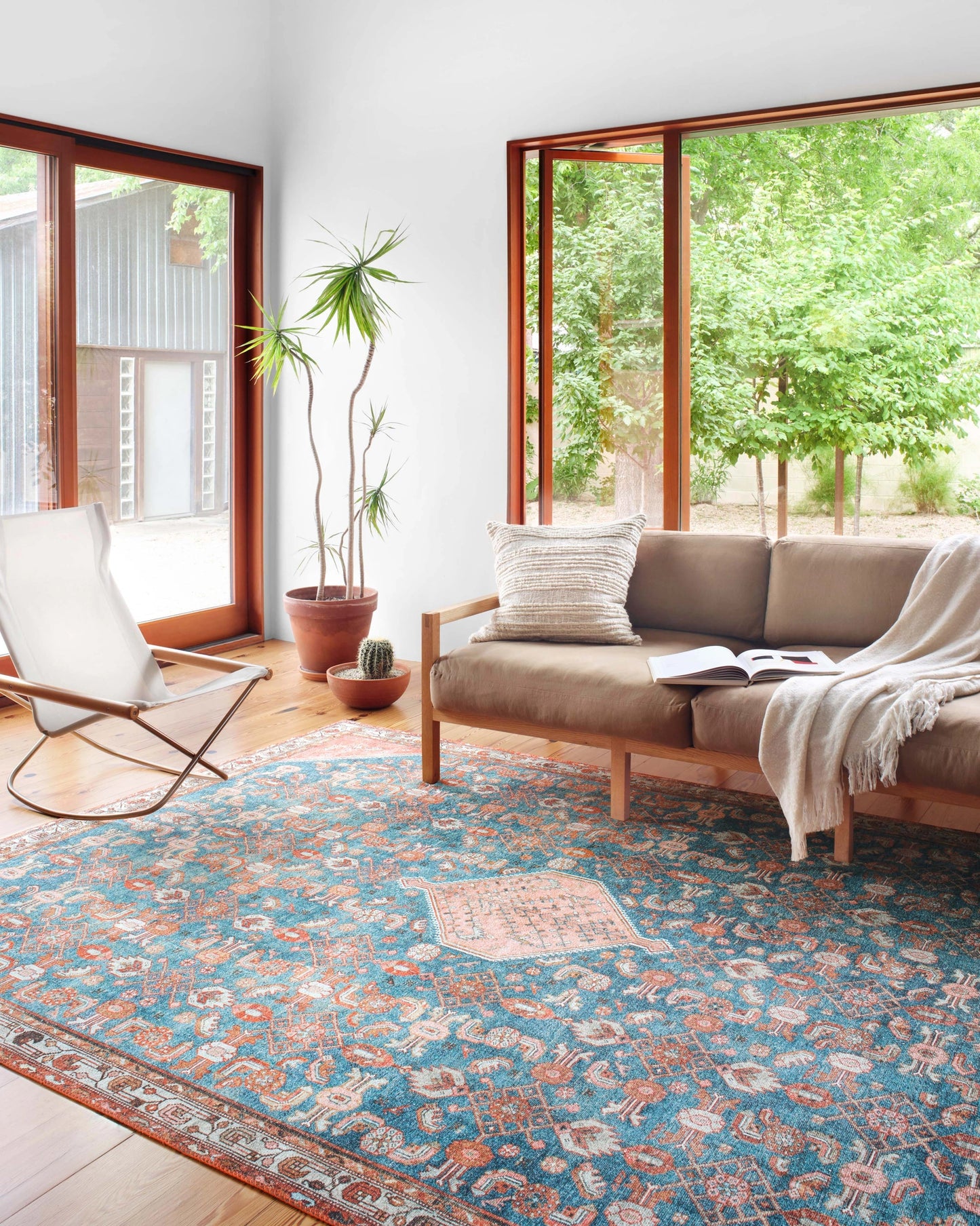 Loloi Layla Marine / Clay 18" x 18" Sample Rug