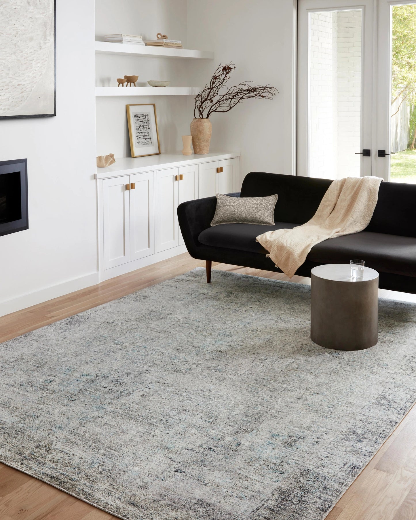 Loloi Drift Ivory / Silver 3'-6" x 5'-6" Accent Rug