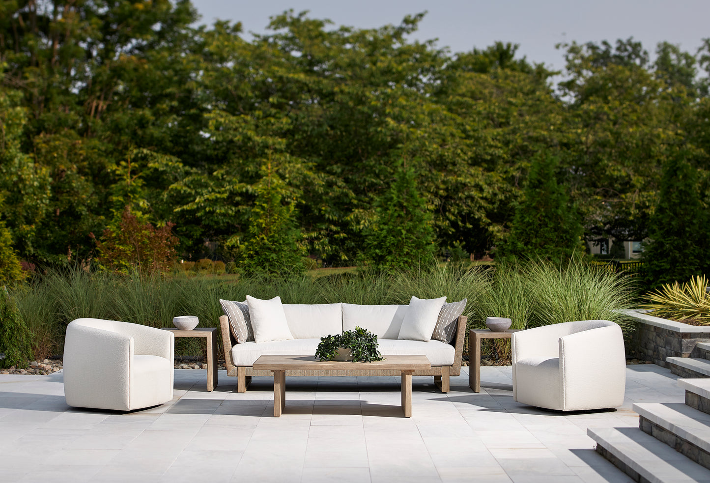 Ravello Outdoor Swivel Chair