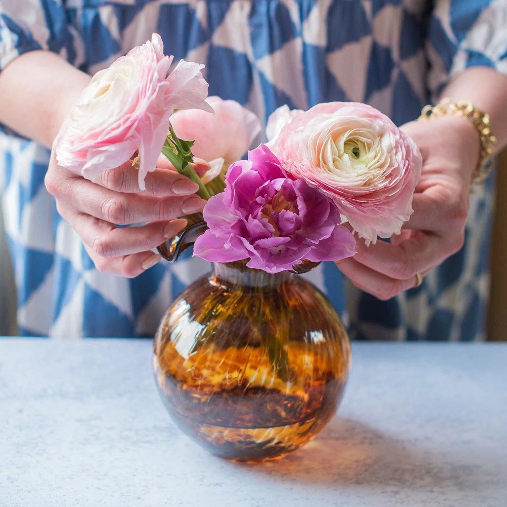 
                      
                        Hibiscus Glass Brown Tortoiseshell Bud Fluted Vase - #shop_name Accessory
                      
                    