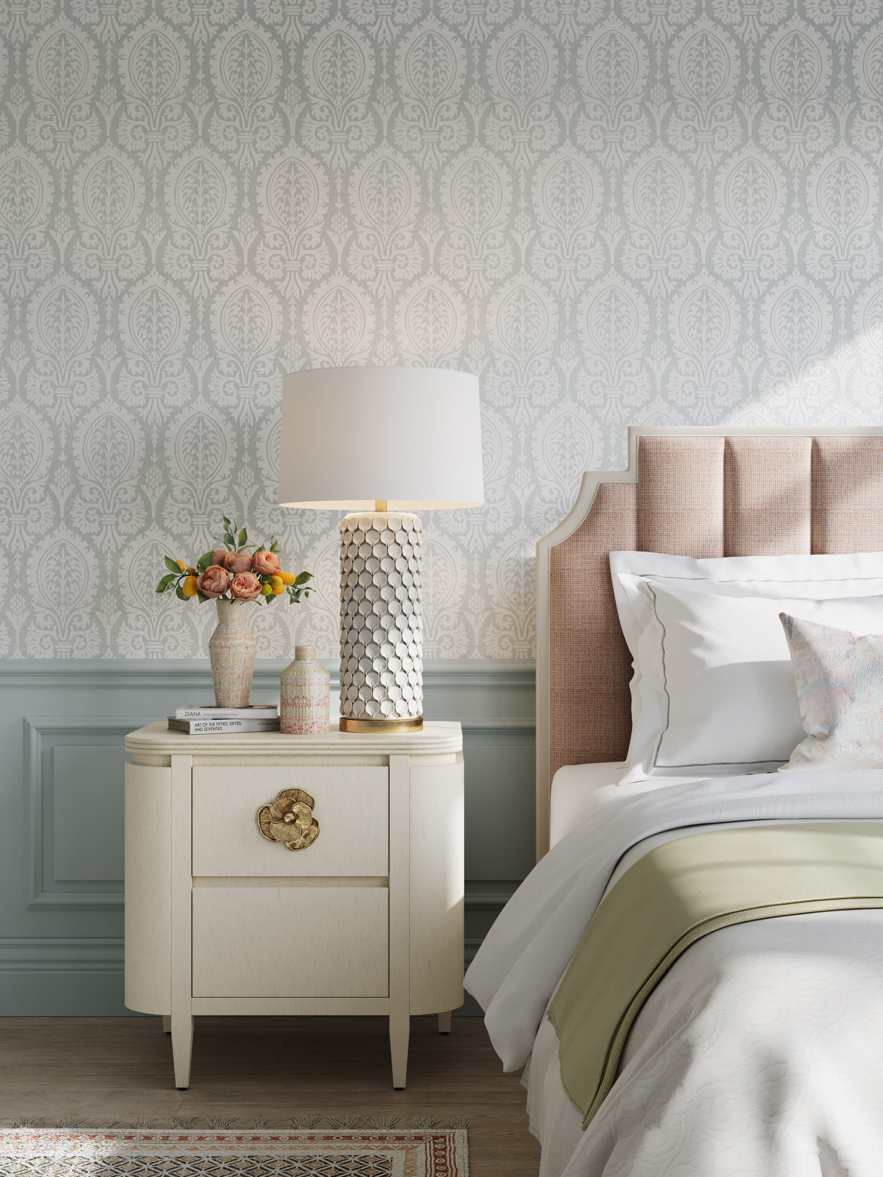 Calla Lily White Table Lamp - Thumbnail 4