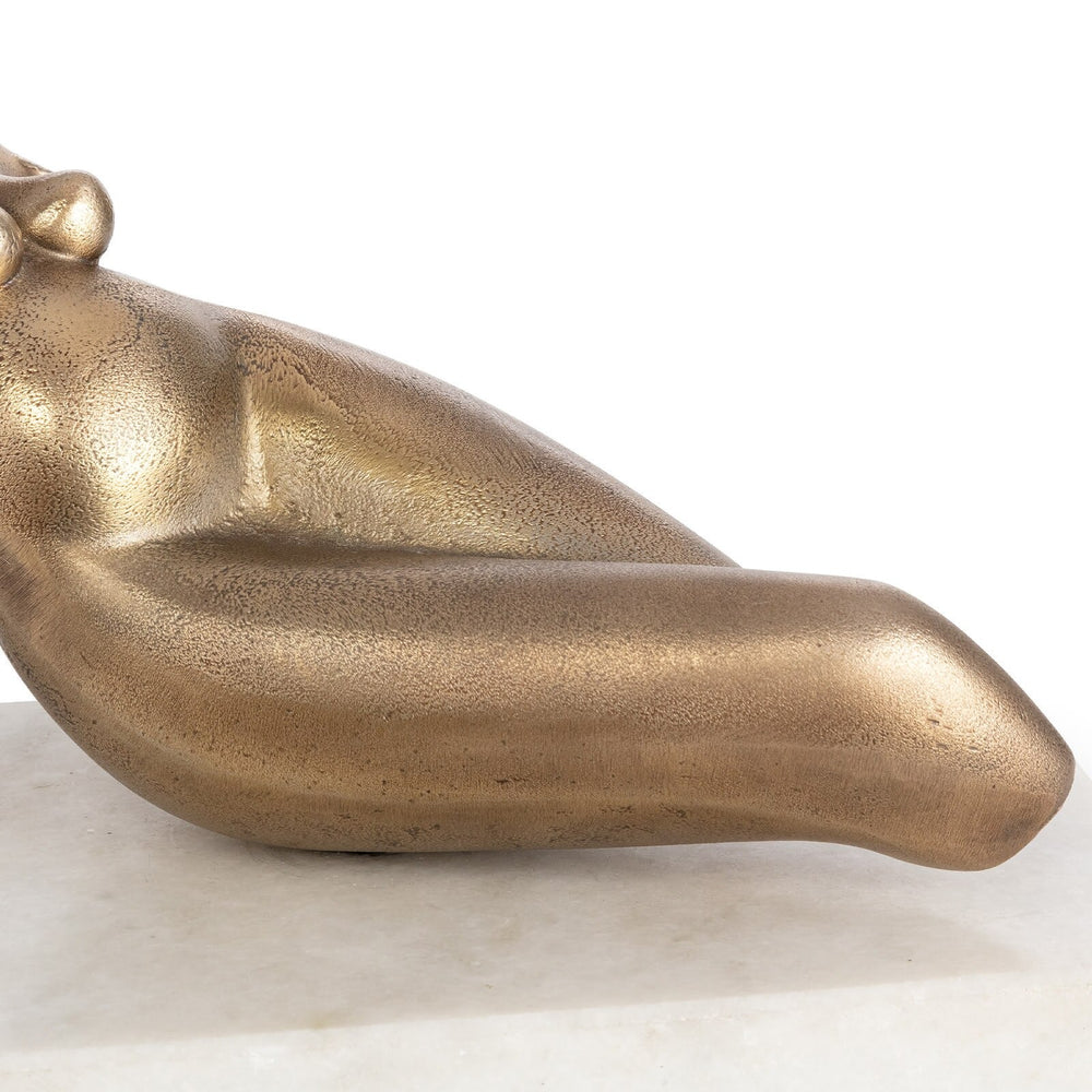 
                      
                        Rhea Sculpture.
                      
                    