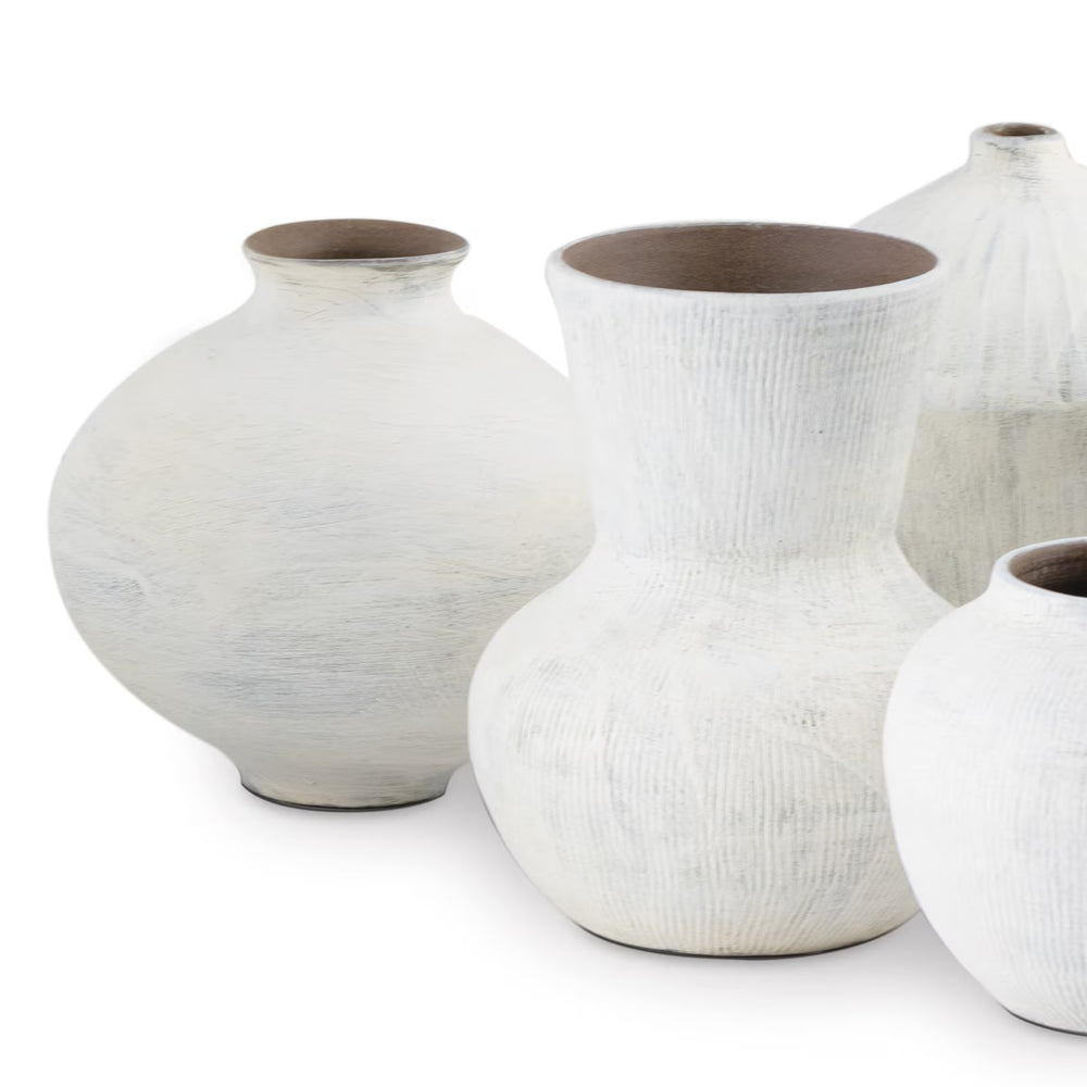
                      
                        Noor Ceramic Vase Set
                      
                    