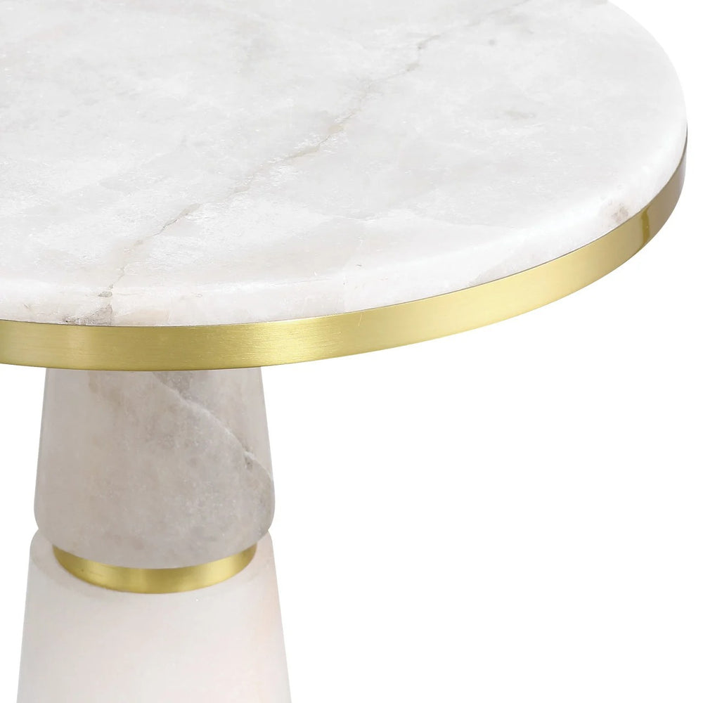 Eleanora Drinks Table