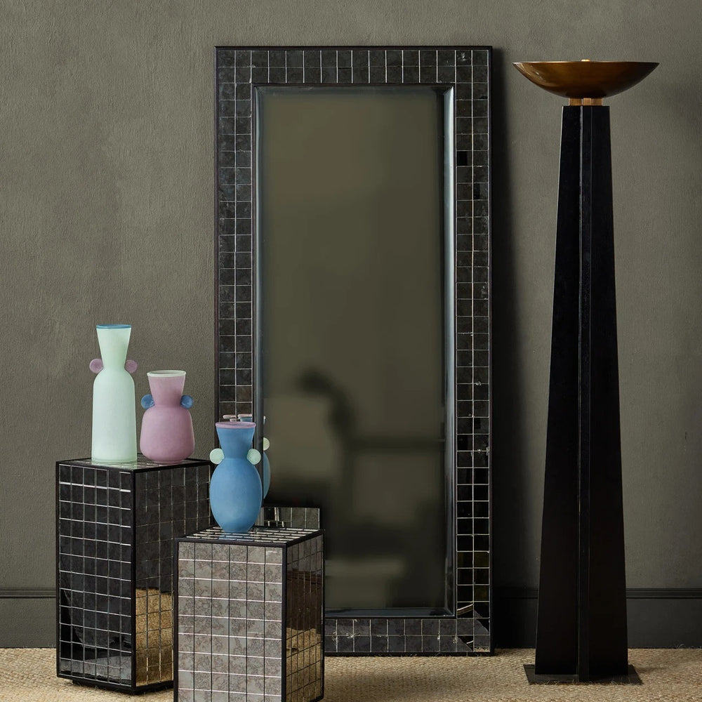 
                      
                        Mosaico Pedestal
                      
                    