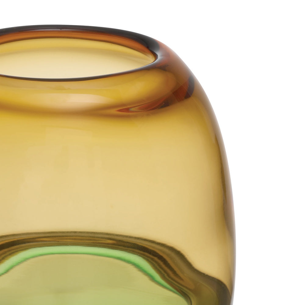 
                      
                        Tapio Vase Set of 3
                      
                    