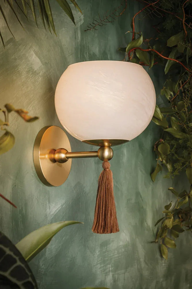 
                      
                        Niya Sconce.
                      
                    