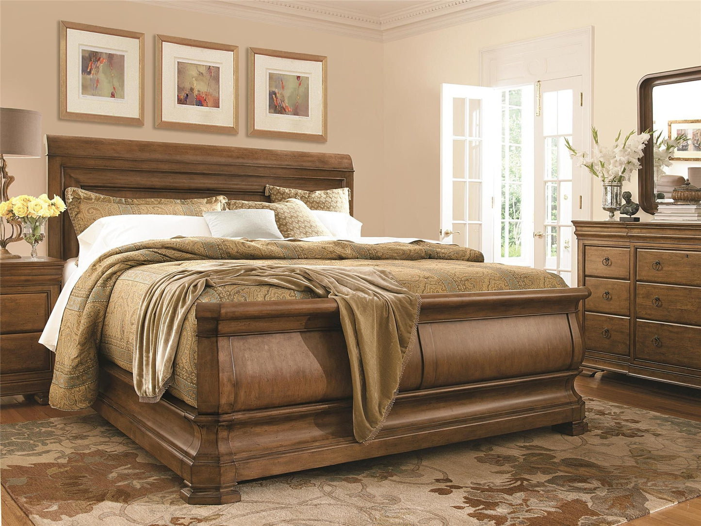Louie P's King Sleigh Bed