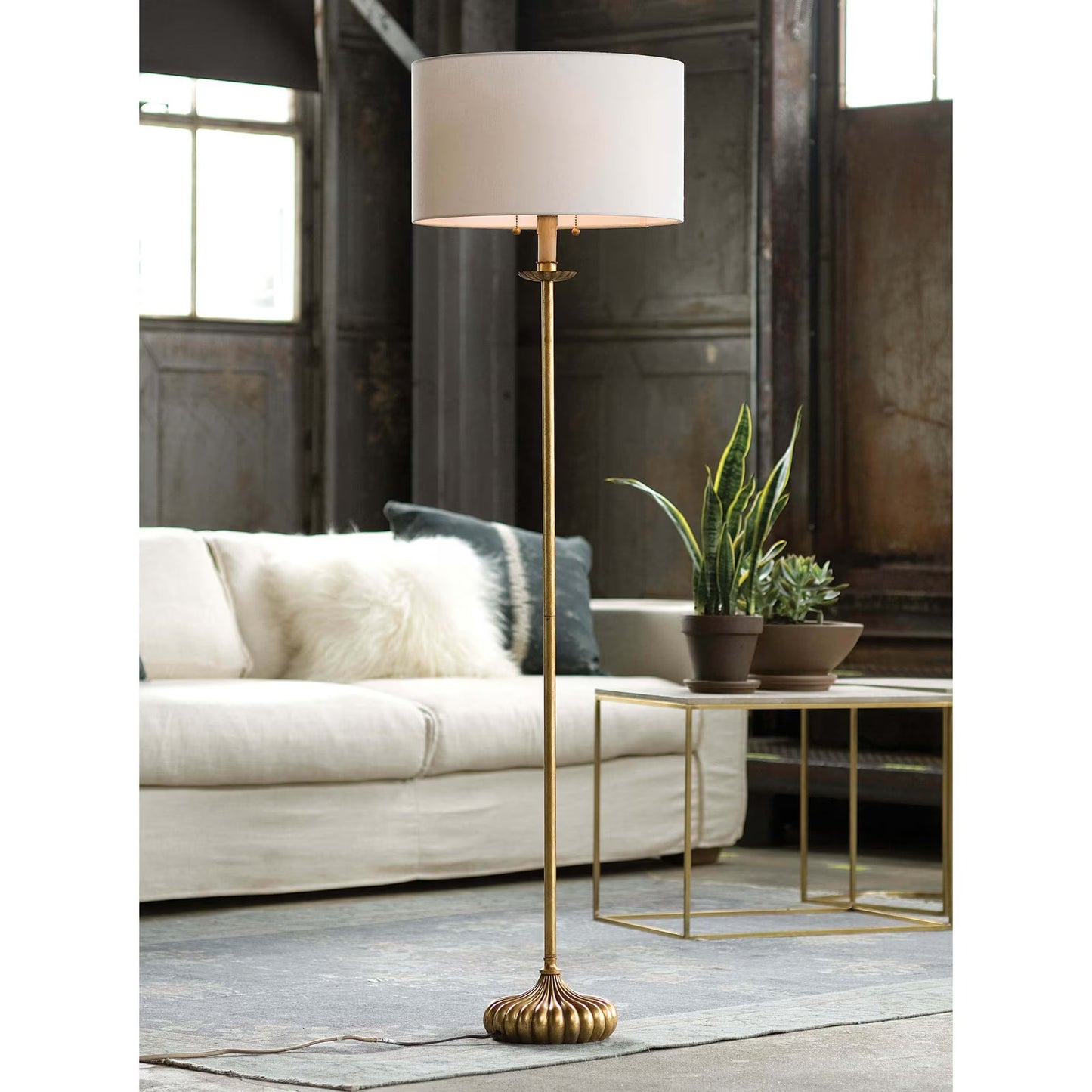 Clove Stem Floor Lamp (Antique Gold Leaf).