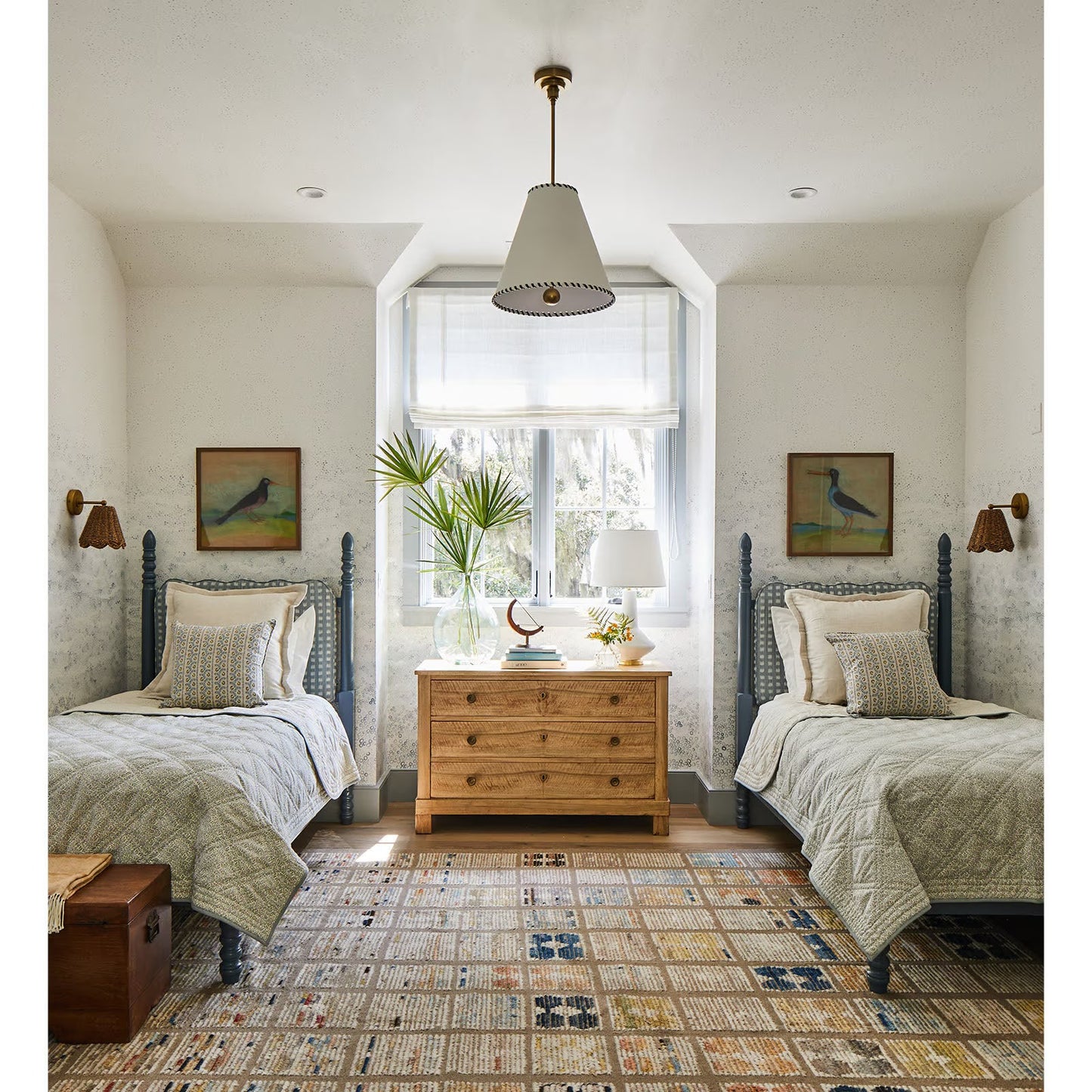 Kismet Hanging Sconce (Natural Brass).