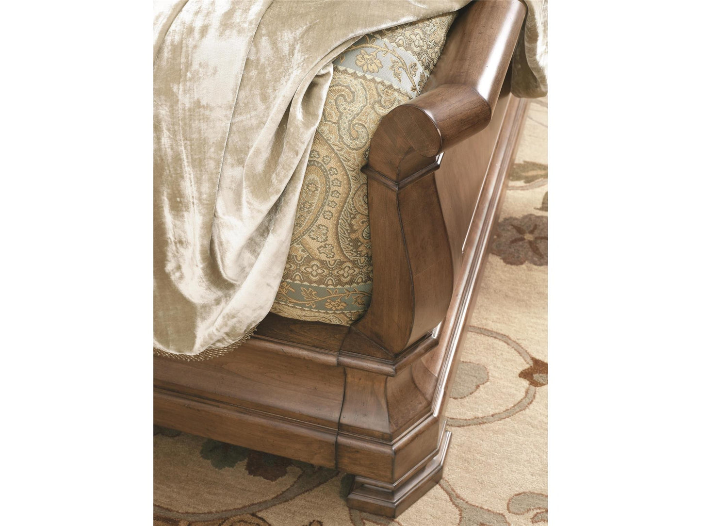 Louie P's Cal King Sleigh Bed