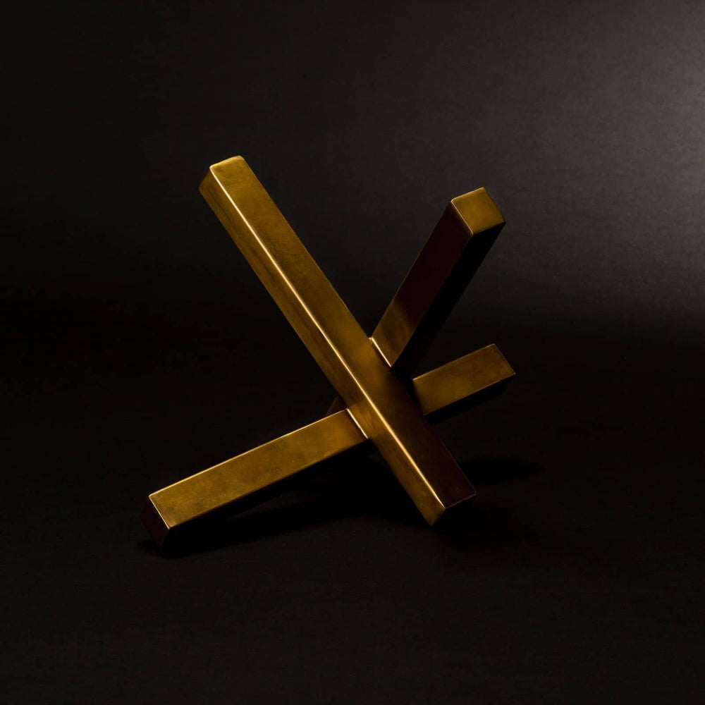 
                      
                        Intersecting Sculpture (Brass).
                      
                    