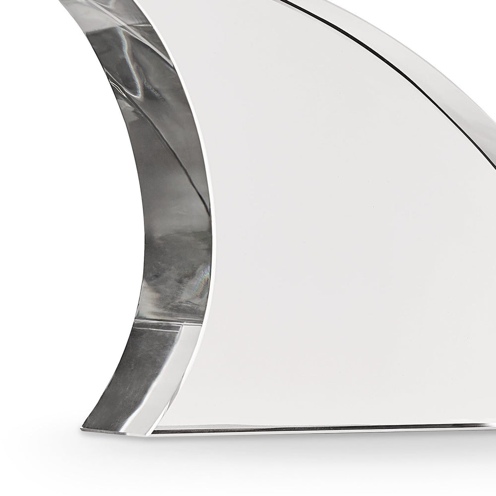 
                      
                        Fin Crystal Accessory.
                      
                    