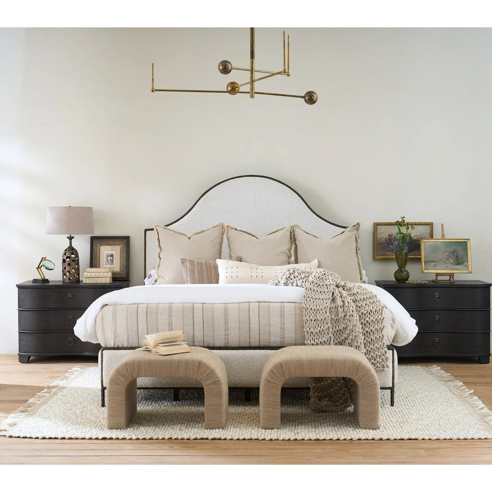 
                      
                        Griffith Park Bed King
                      
                    