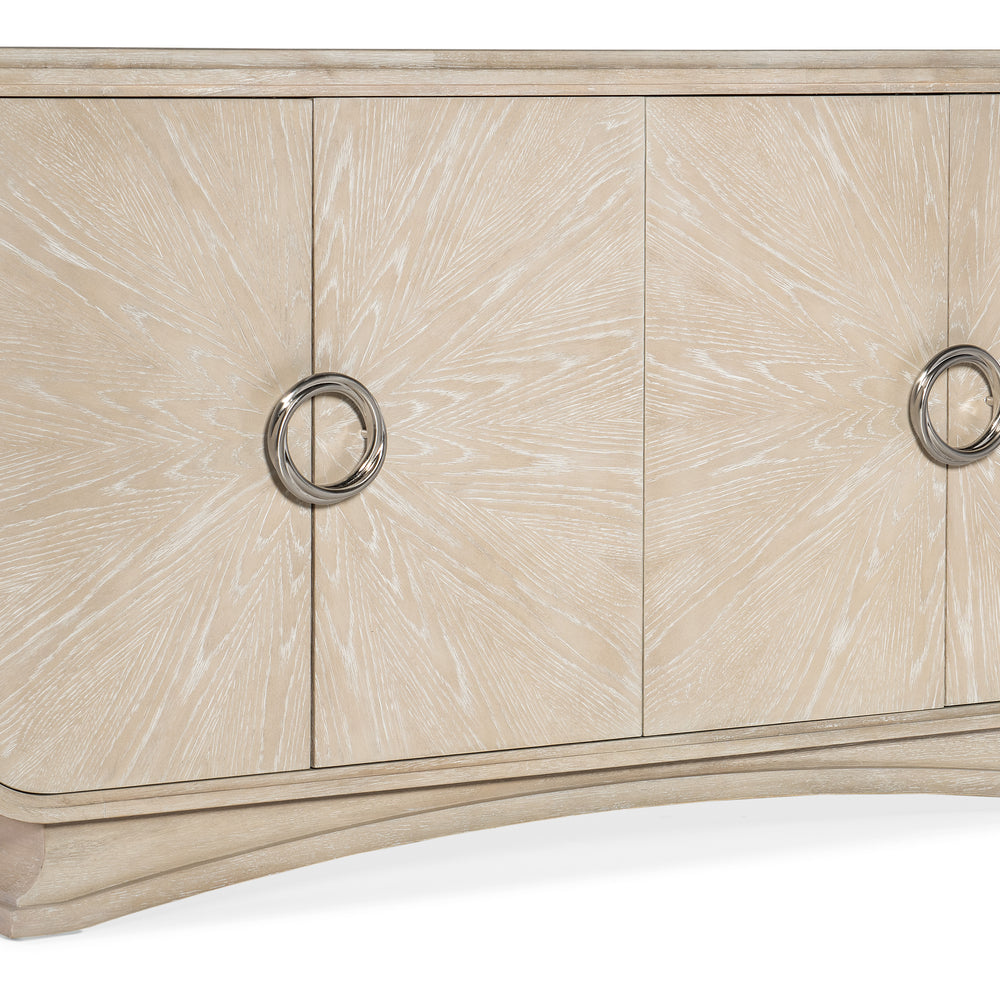 Nouveau Chic Buffet