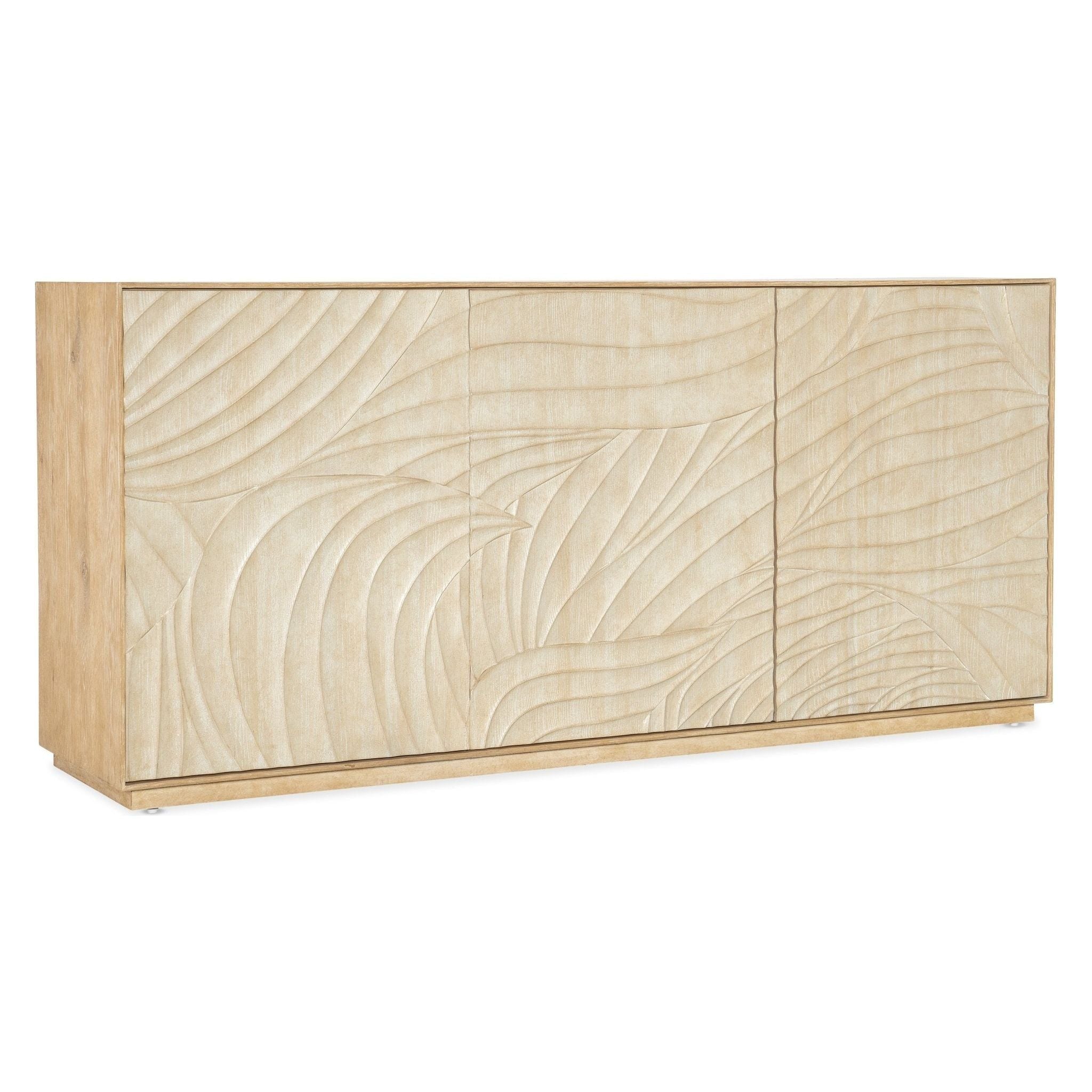 Hooker Furniture Retreat Entertainment Credenza - Thumbnail 3