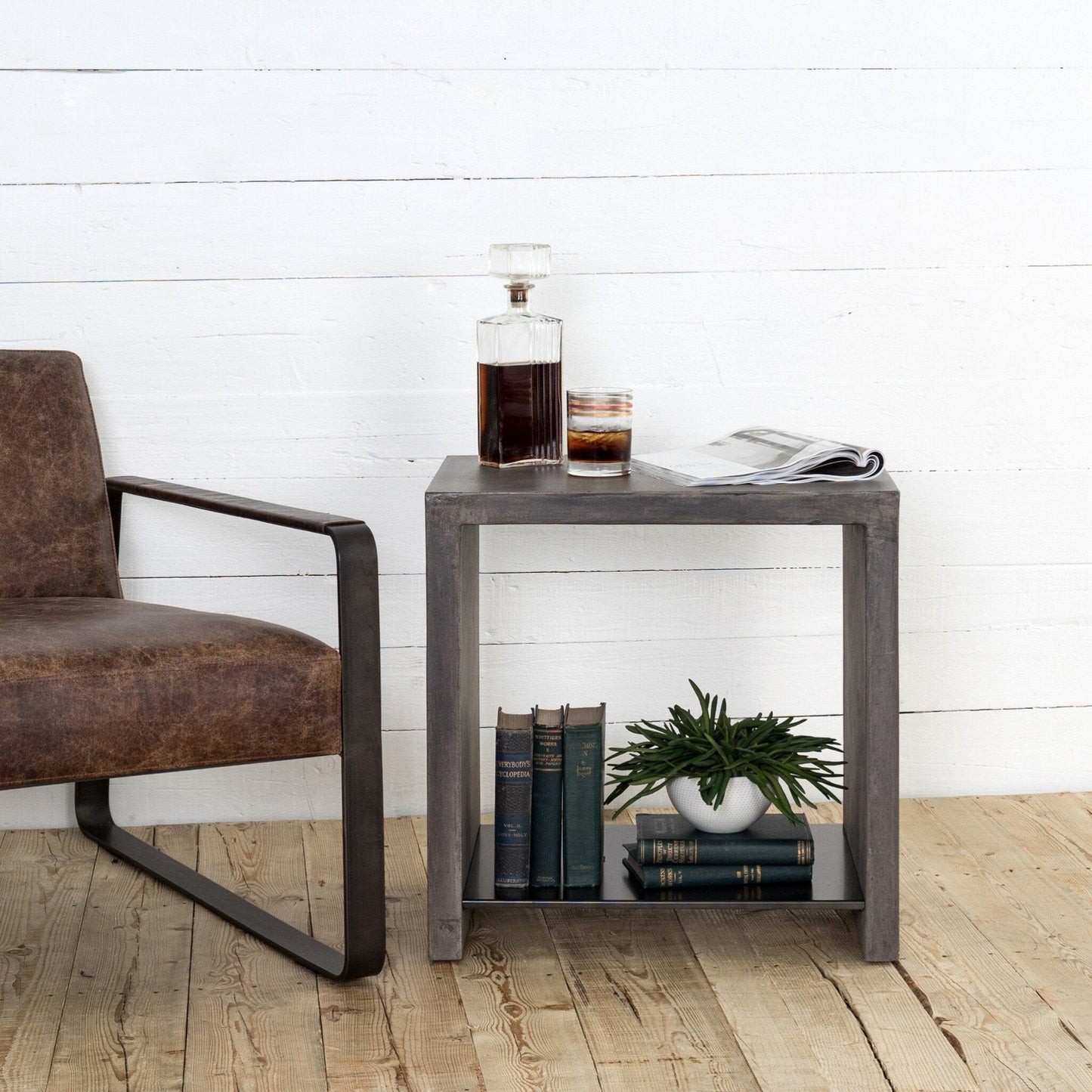 Hugo End Table - Dark Grey - #shop_name Side & End Tables